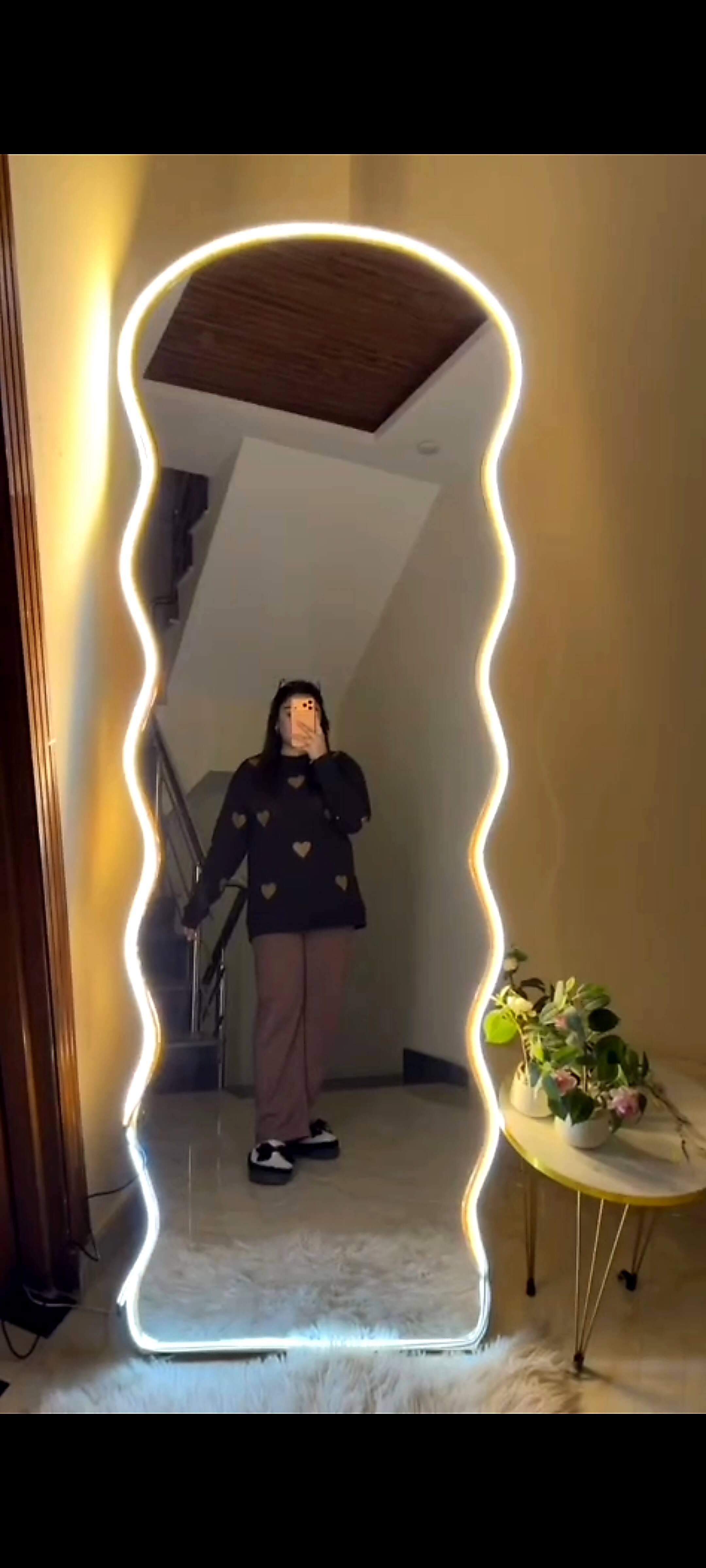 Luxury Wavy Full-Length Mirror with LED Lights – 6×2 ft