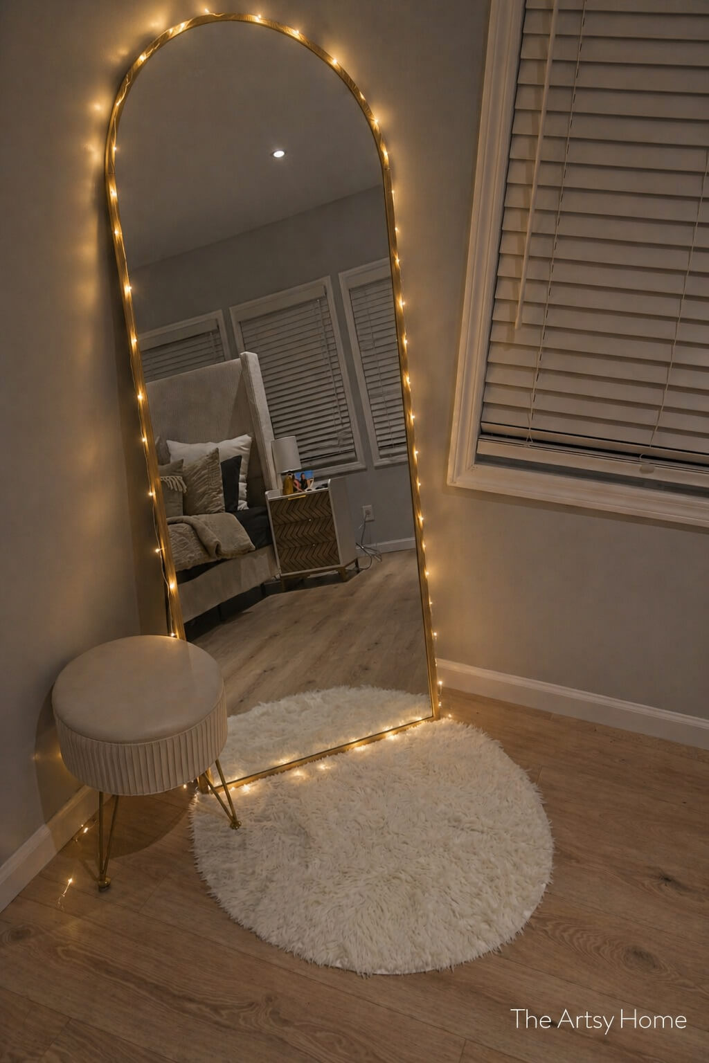 Modern arched full-length standing mirror with premium wooden frame, 6 x 2 ft